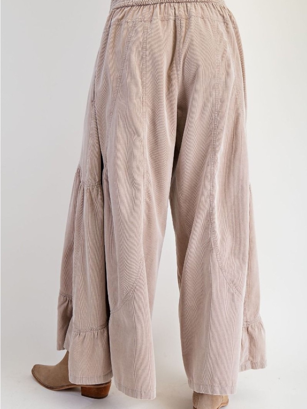 Easel Corduroy. NWT. RETAIL $85 - Picture 2 of 3